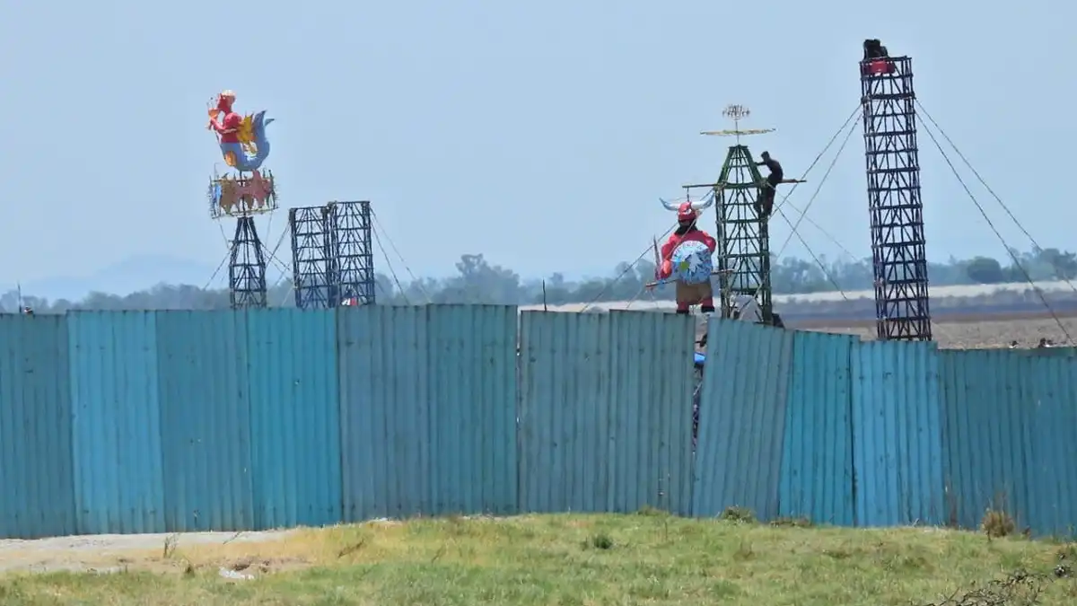 Estas estructuras o castillos se usan para colocar la pirotecnia cerca de la laguna de Zumpango - Foto cortesía Araceli Rodríguez Casanova