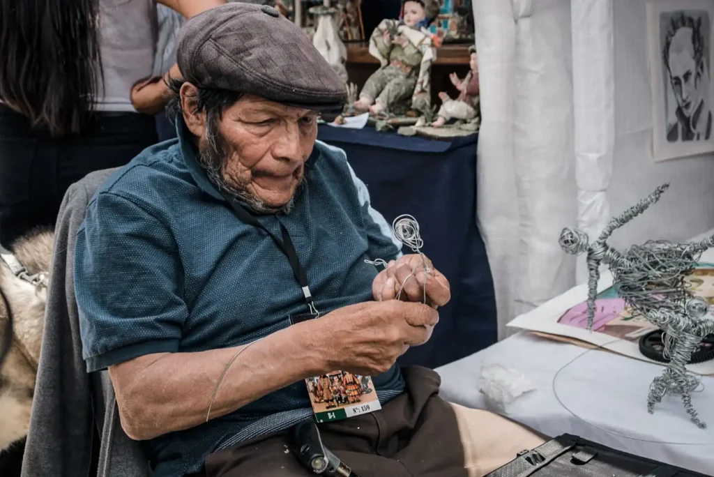 Heber Samuel Huamán Altamirano en el Santurantikuy de Cusco